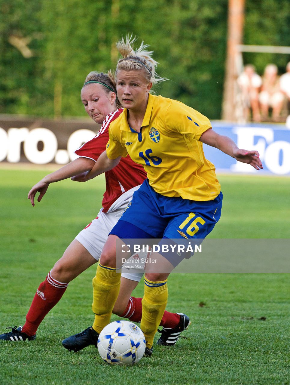 Hanna Glas, Sverige. Caroline Rask, Danmark