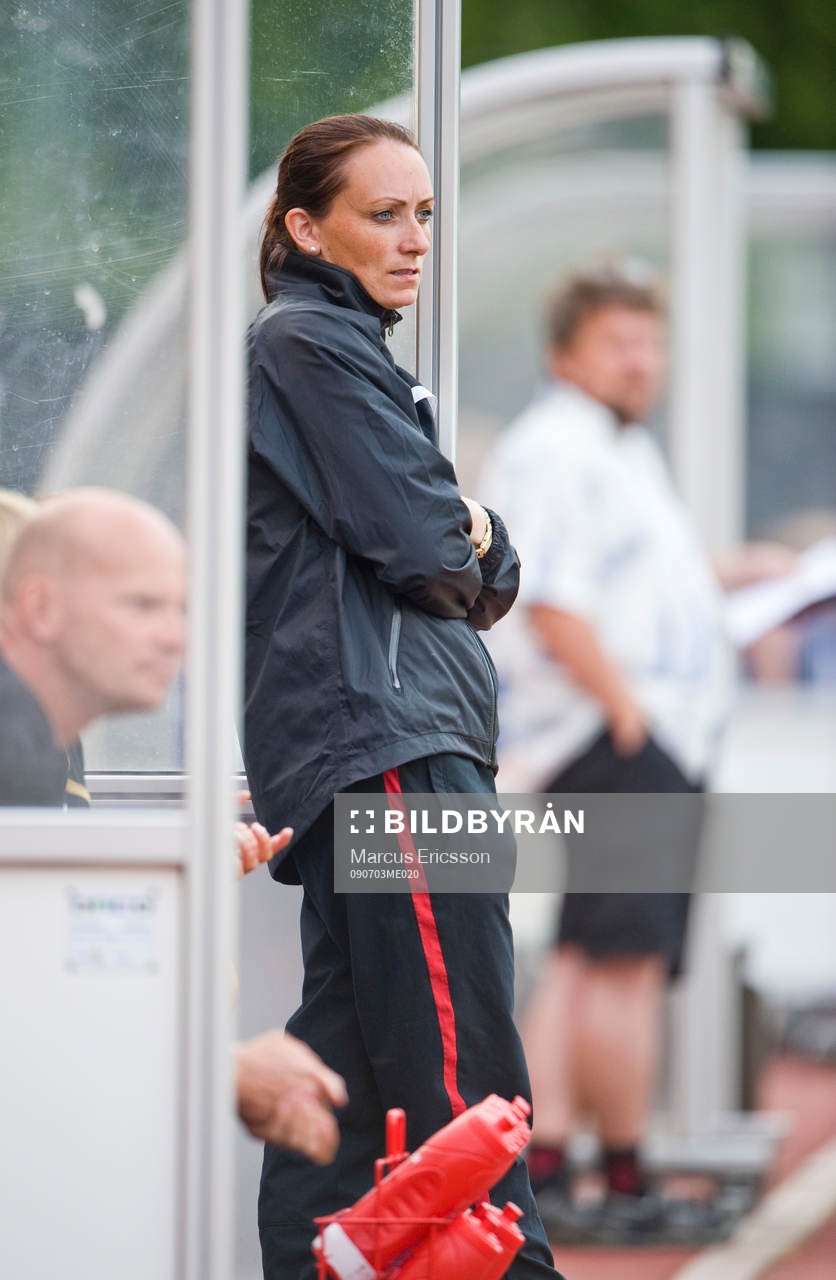Elisabet Gunnarsdottir, tränare