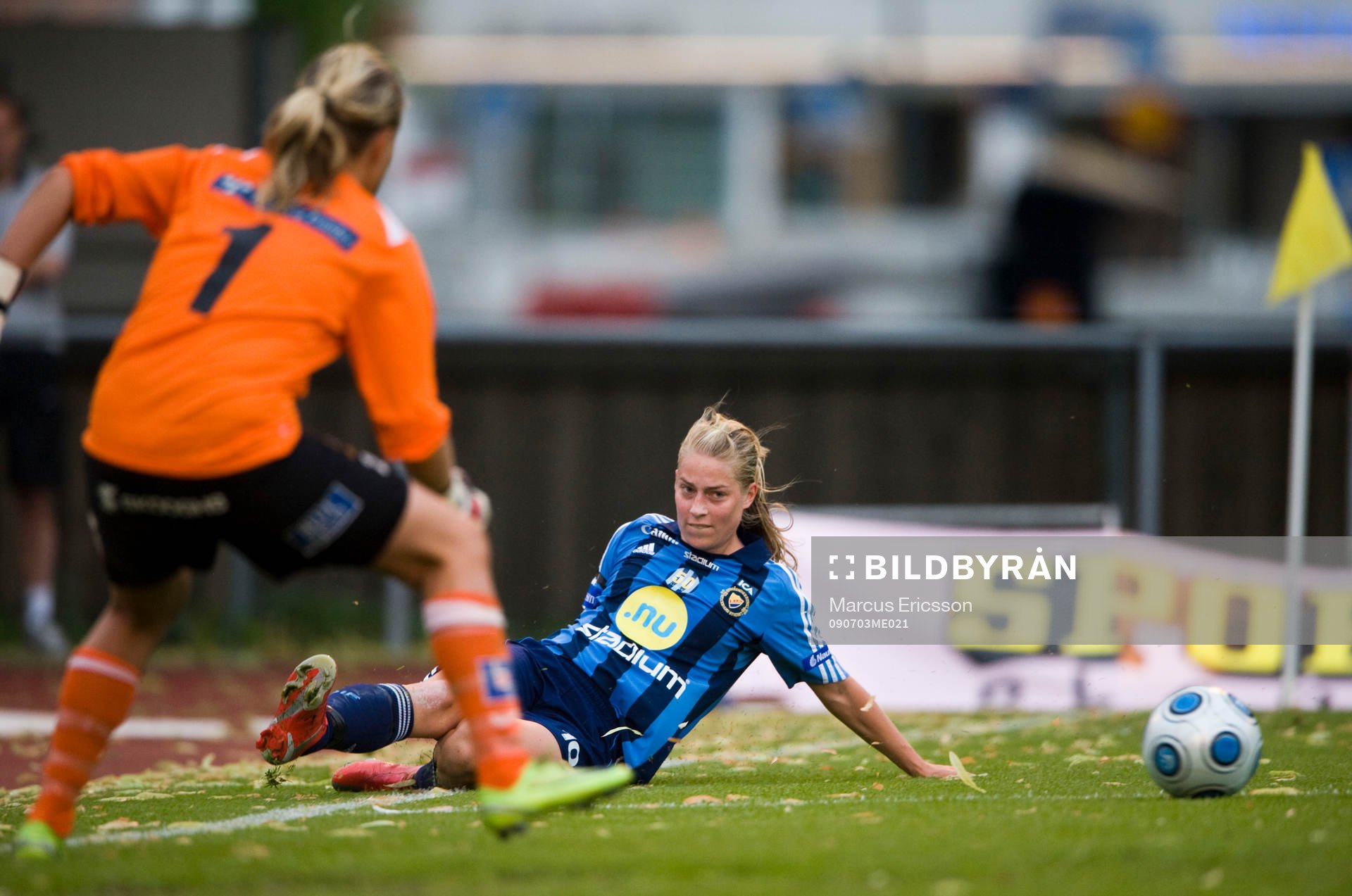 Linda Sällström, Djurgården får in bollen i målområdet
