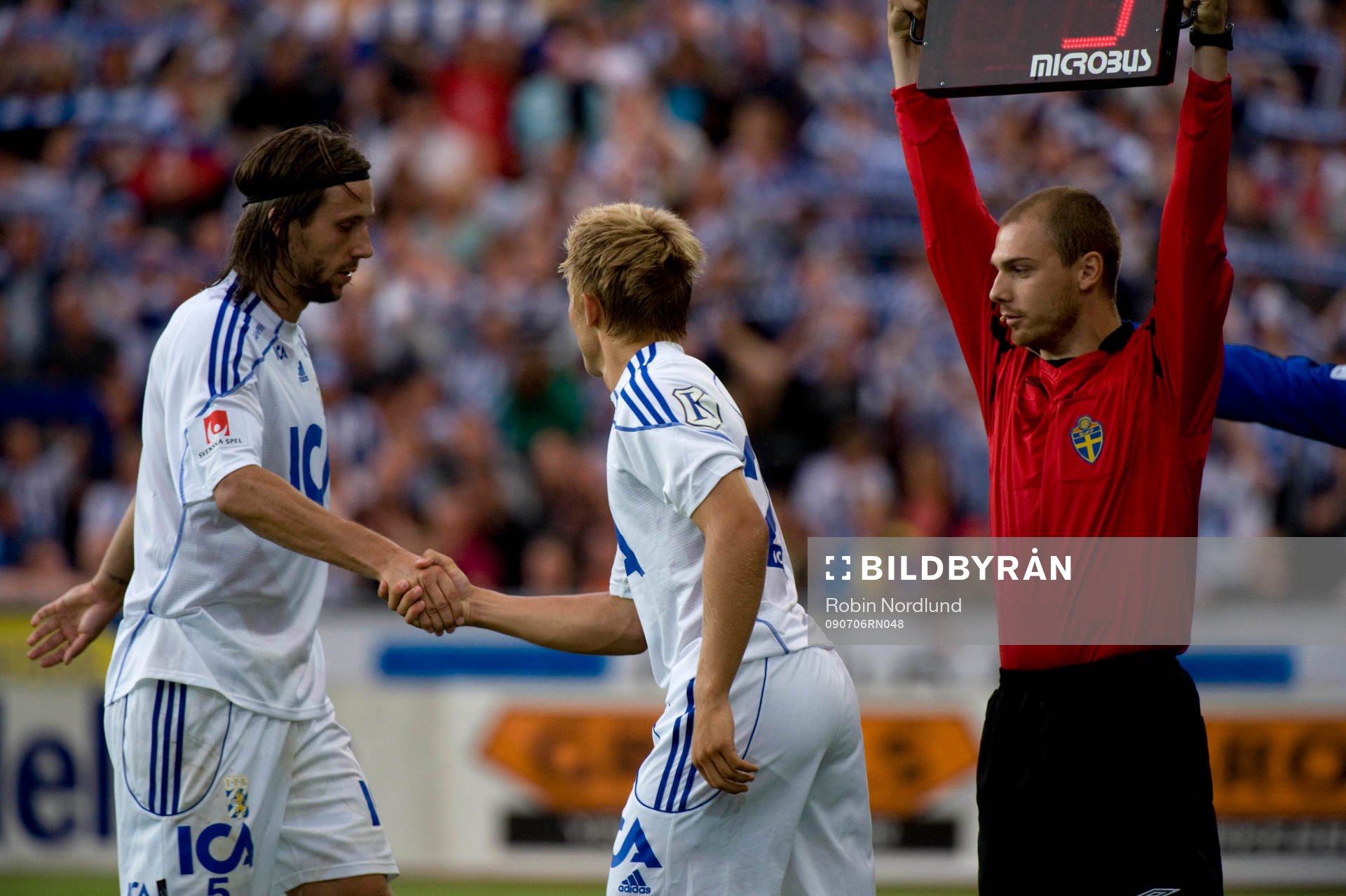 Mattias Bjärsmyr, IFK Göteborg utgår pga skada. Byte