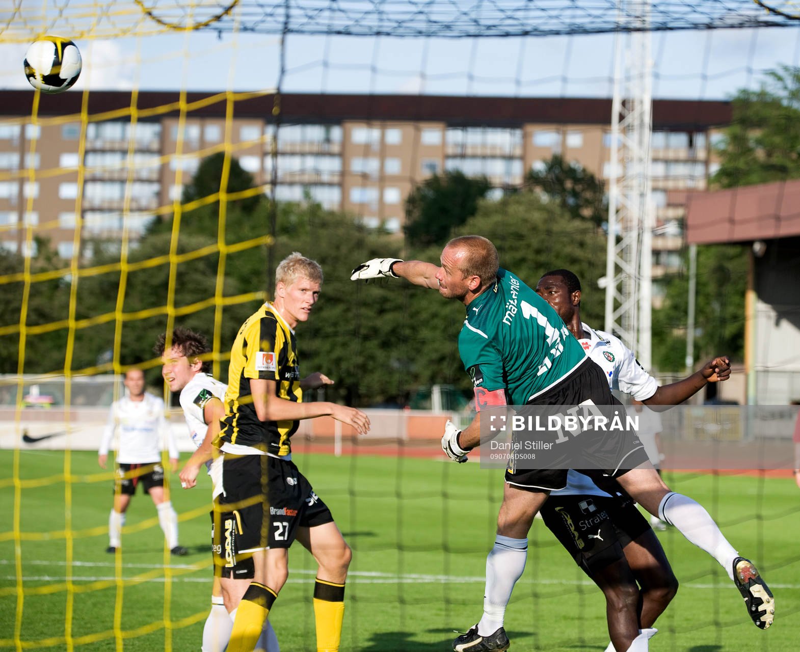 Peter Westman, målvakt, Örebro. Tom Söderberg, Häcken