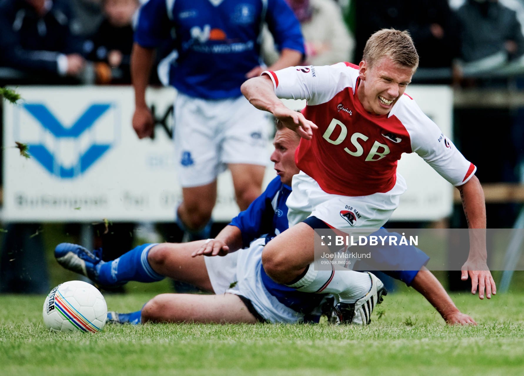 Pontus Wernbloom, Az Alkmaar, blir tacklad