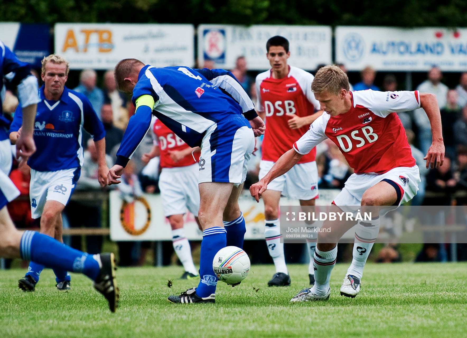 Pontus Wernbloom, Az Alkmaar, dribblar bort en motståndare