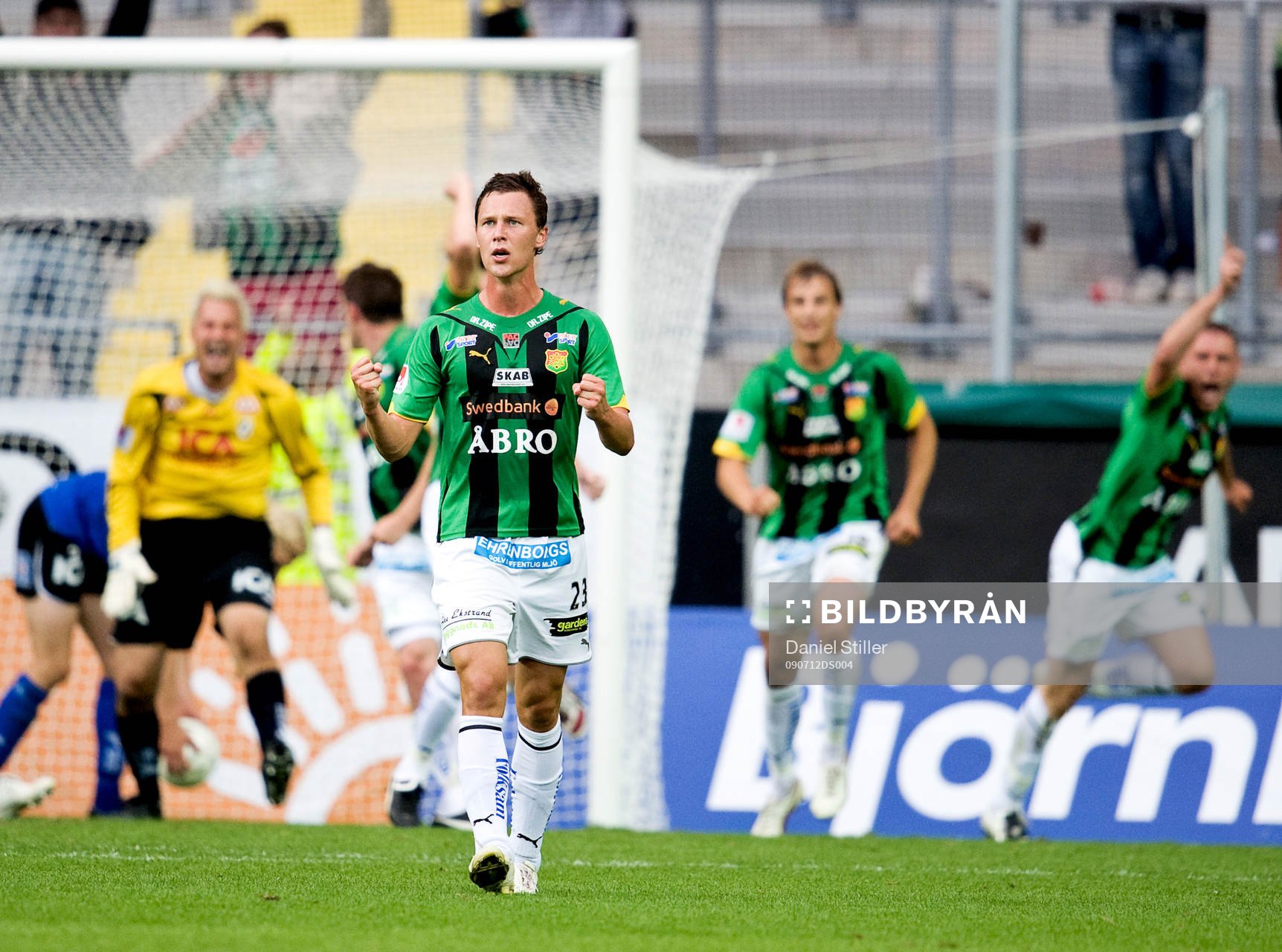 Calum Angus, Gais, gör mål i sista minuten i sin första