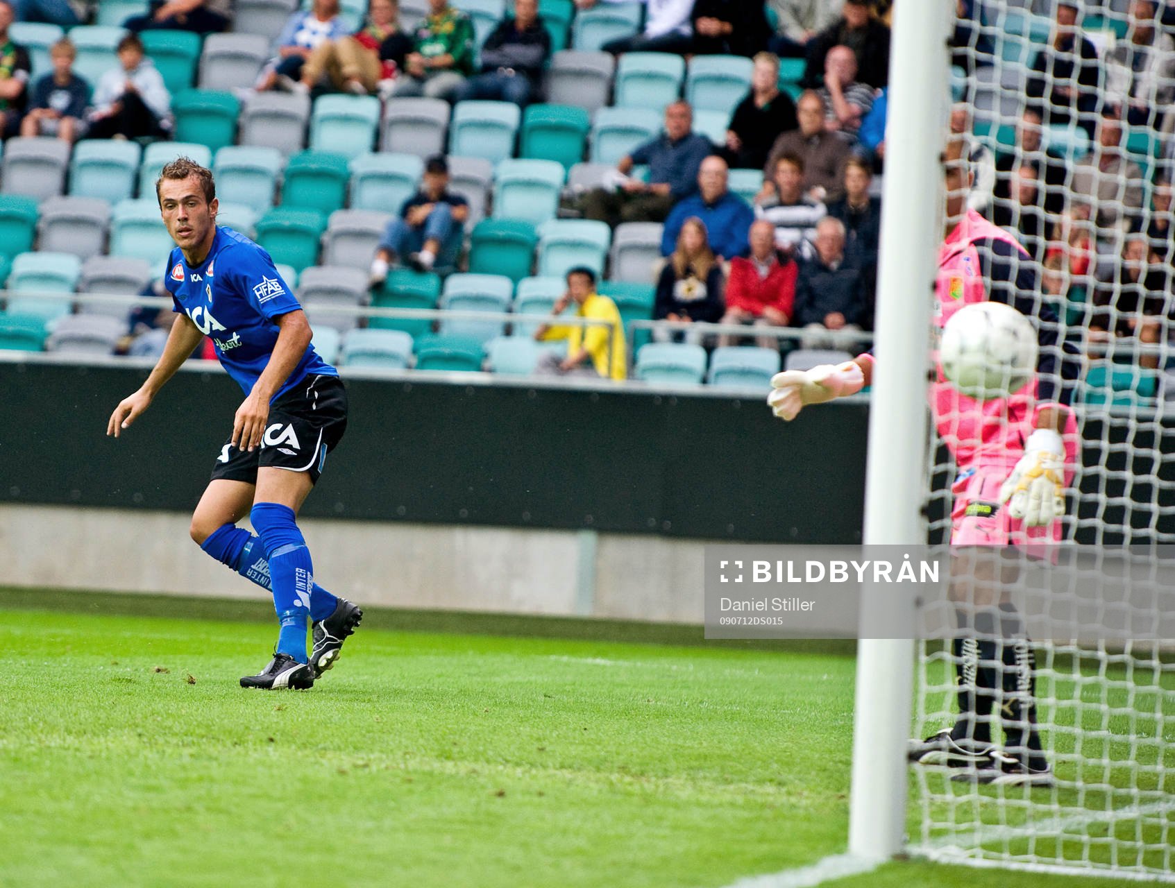 Emir Kujovic, Halmstad, gör 1-0