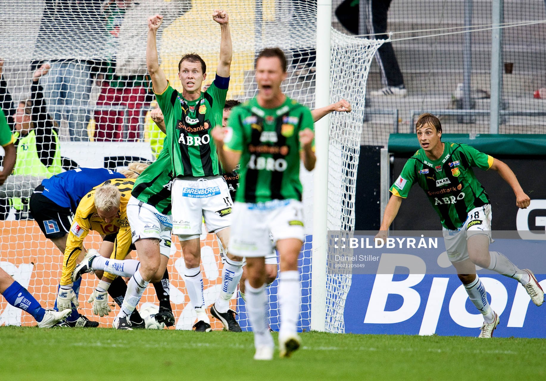 Calum Angus, Gais, gör mål i sista minuten i sin första