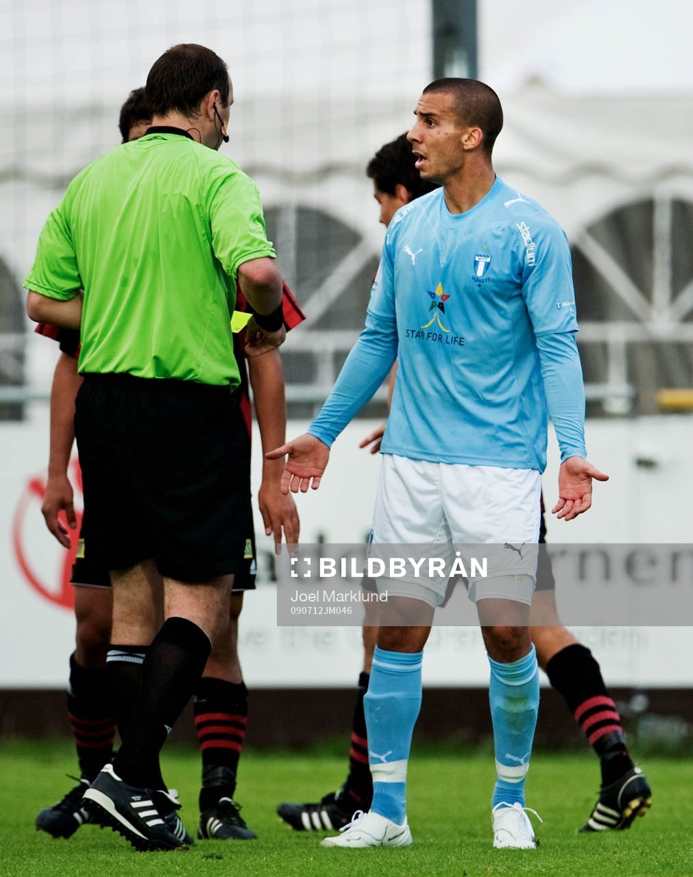 Guillermo Molins, Malmö FF, tilldelas sitt andra gula
