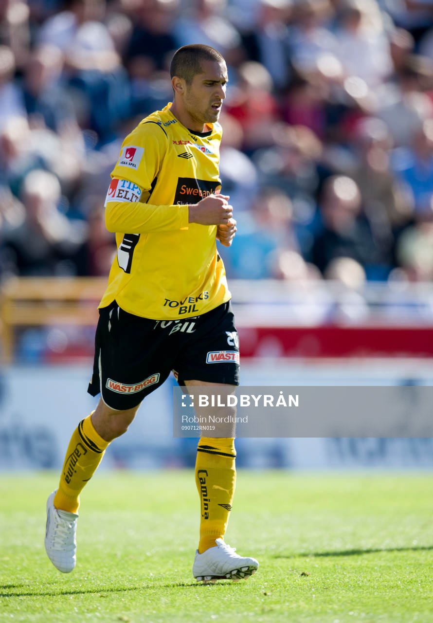 Emir Bajrami,  (tipselit)