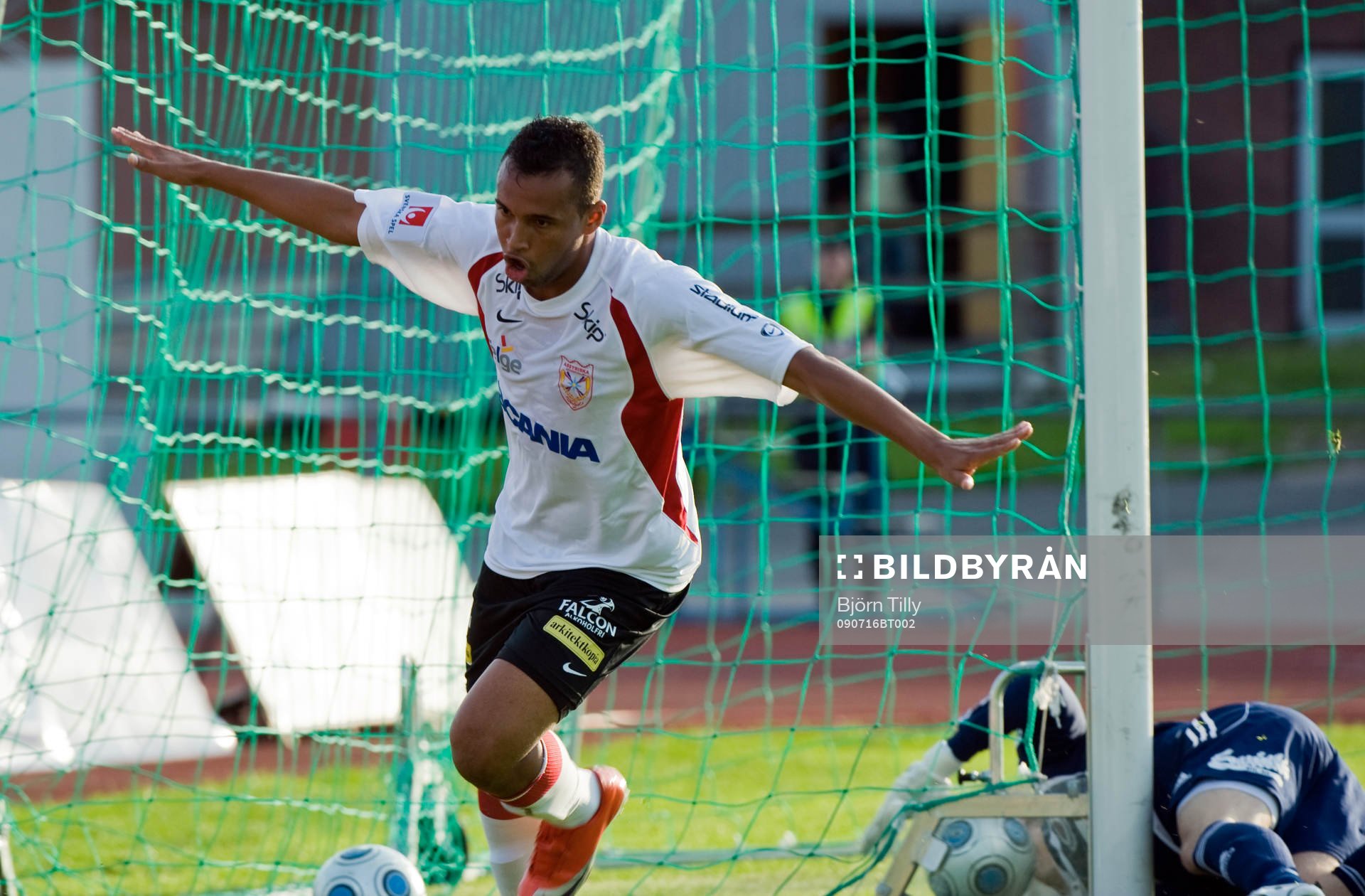 Tiago Pereira, Assyriska, jubel