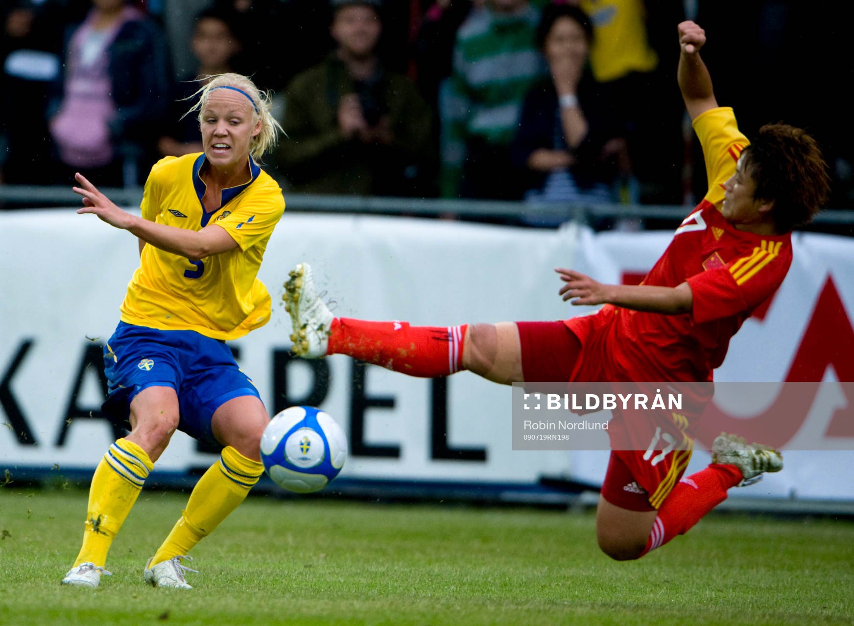 Caroline Seger, Sverige mot Pang Fengyue, Kina