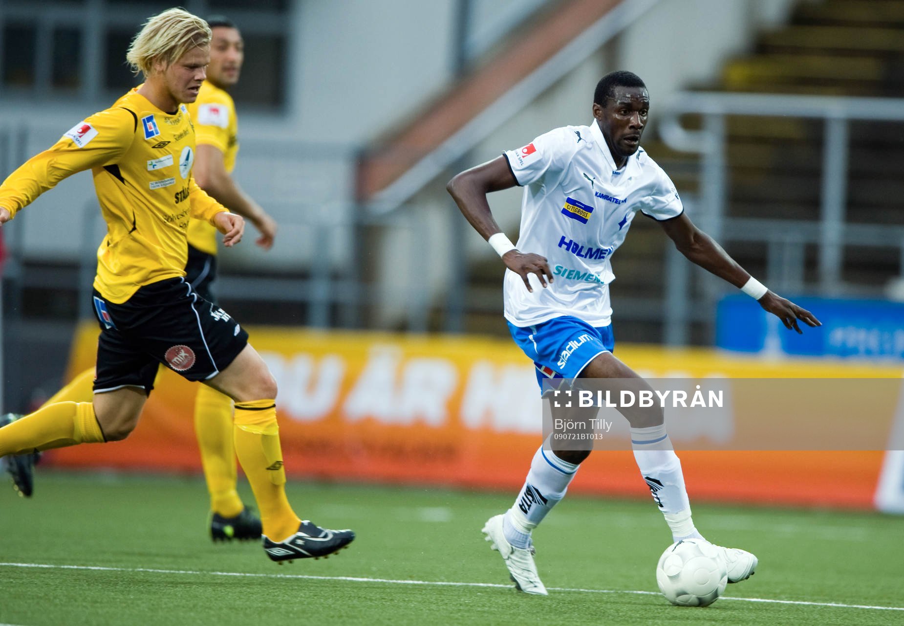 David Löfquist, Mjällby och Russell Mwafulirwa,