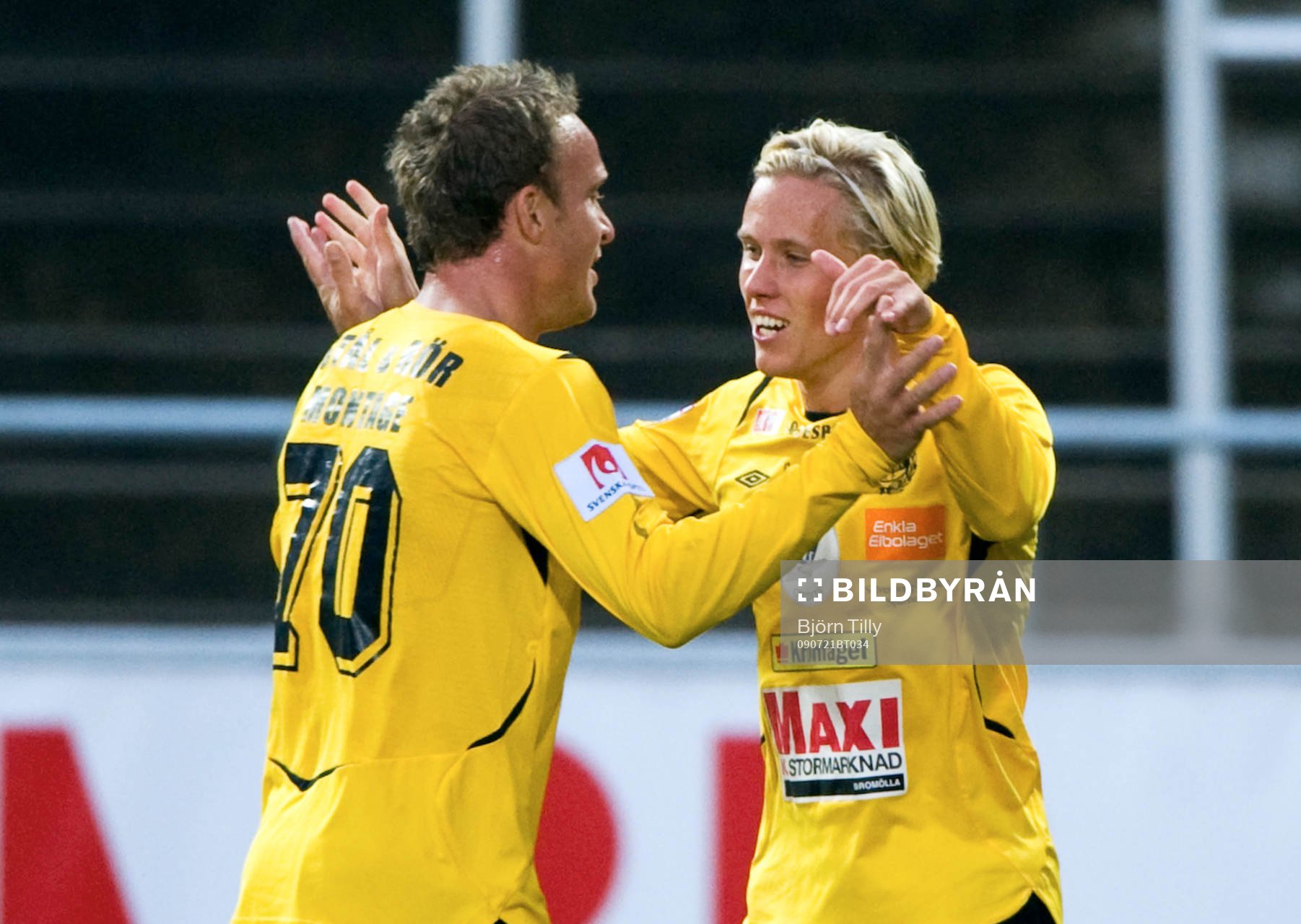  Marcus Ekenberg och segerskytten Adam Berner, Mjällby, jubel efter 0-1.