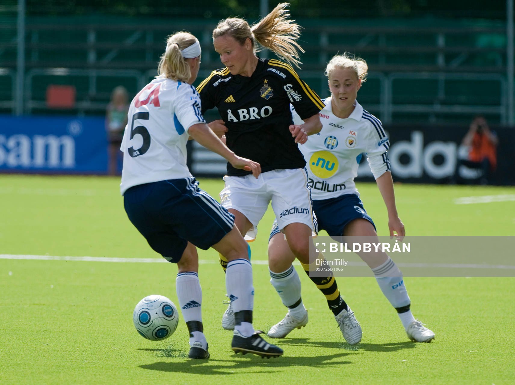 Laura Östberg Kalmari, AIK