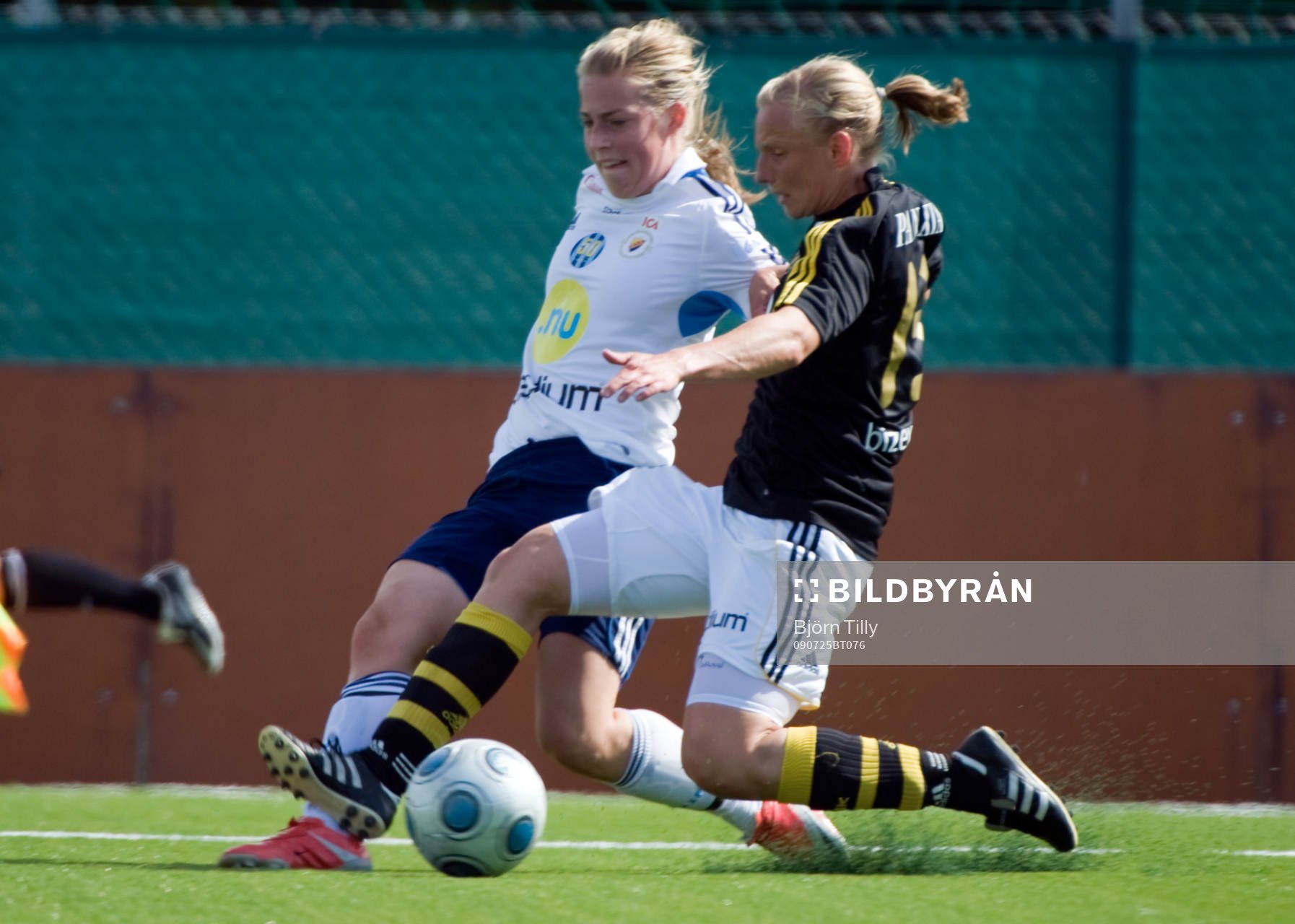 Linda Sällström, Djurgården och Sofia Simonsson, AIK