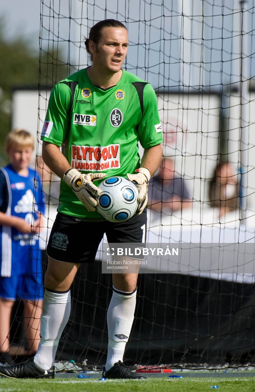 Peter Karlsson, målvakt
