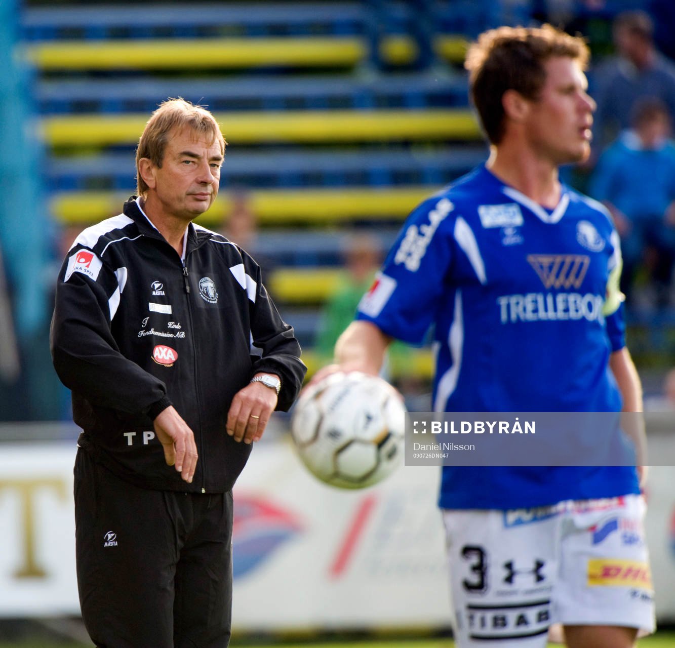 Tom Prahl, tränare Trelleborg och Dennis Melander,
