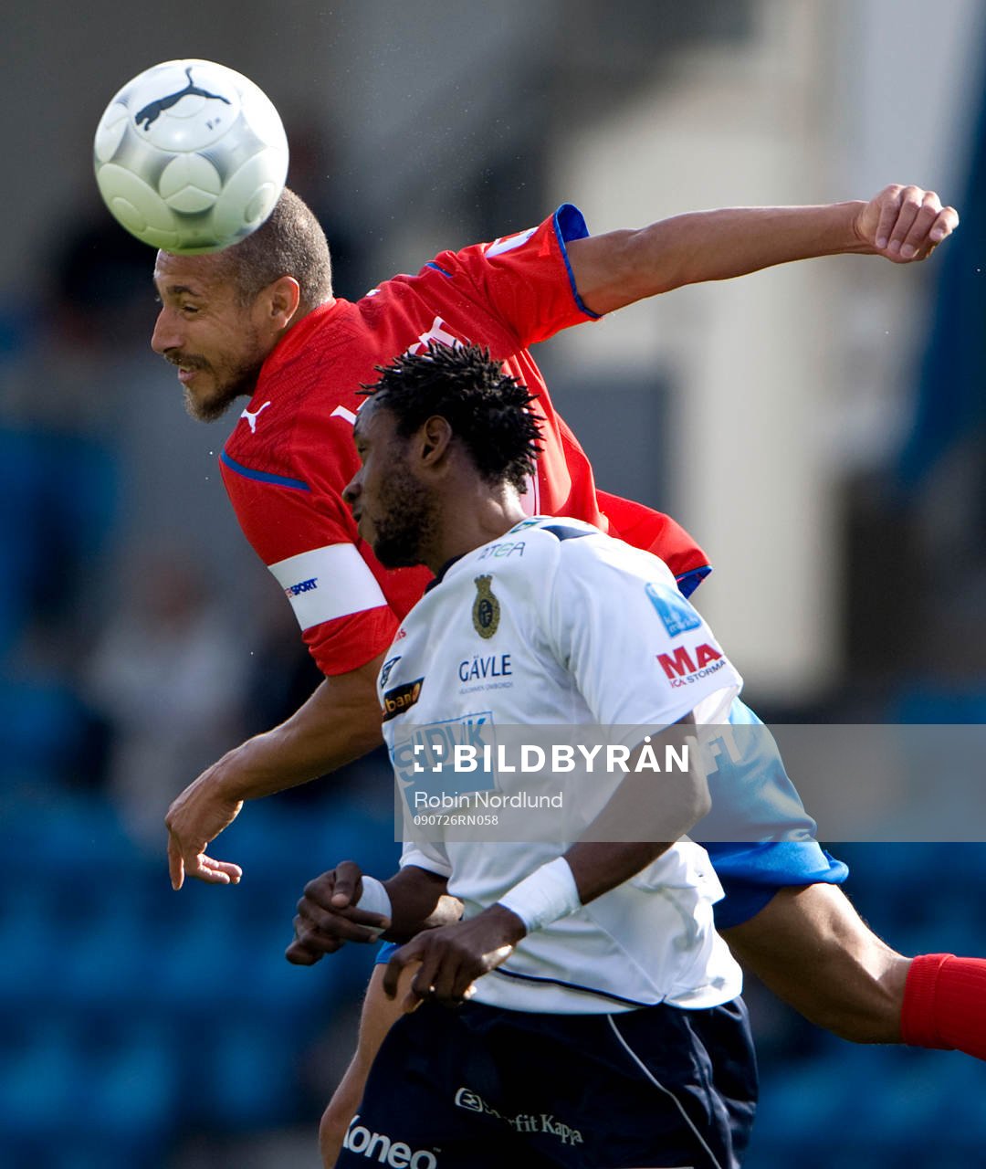 Henrik Larsson, Helsingborg och Yannick Bapupa, Gefle i