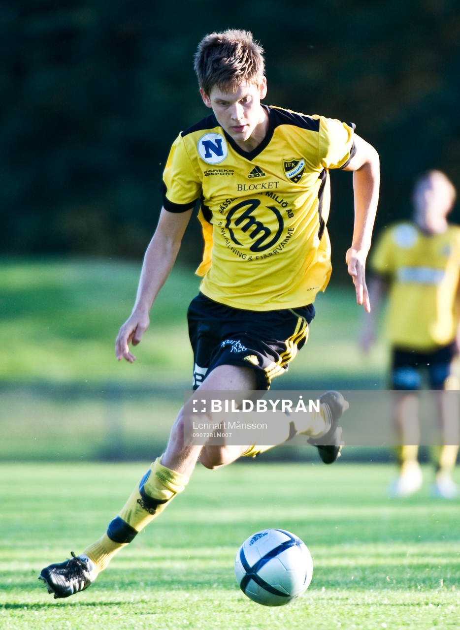 Simon Larsson, IFK Hässleholm