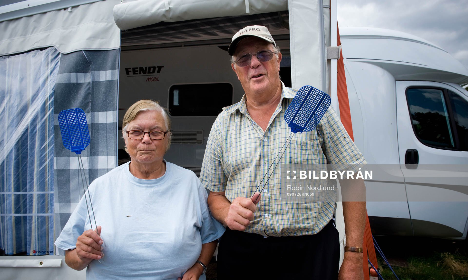 Sven Persson och Gull-Britt Nilsson plågas av invationen