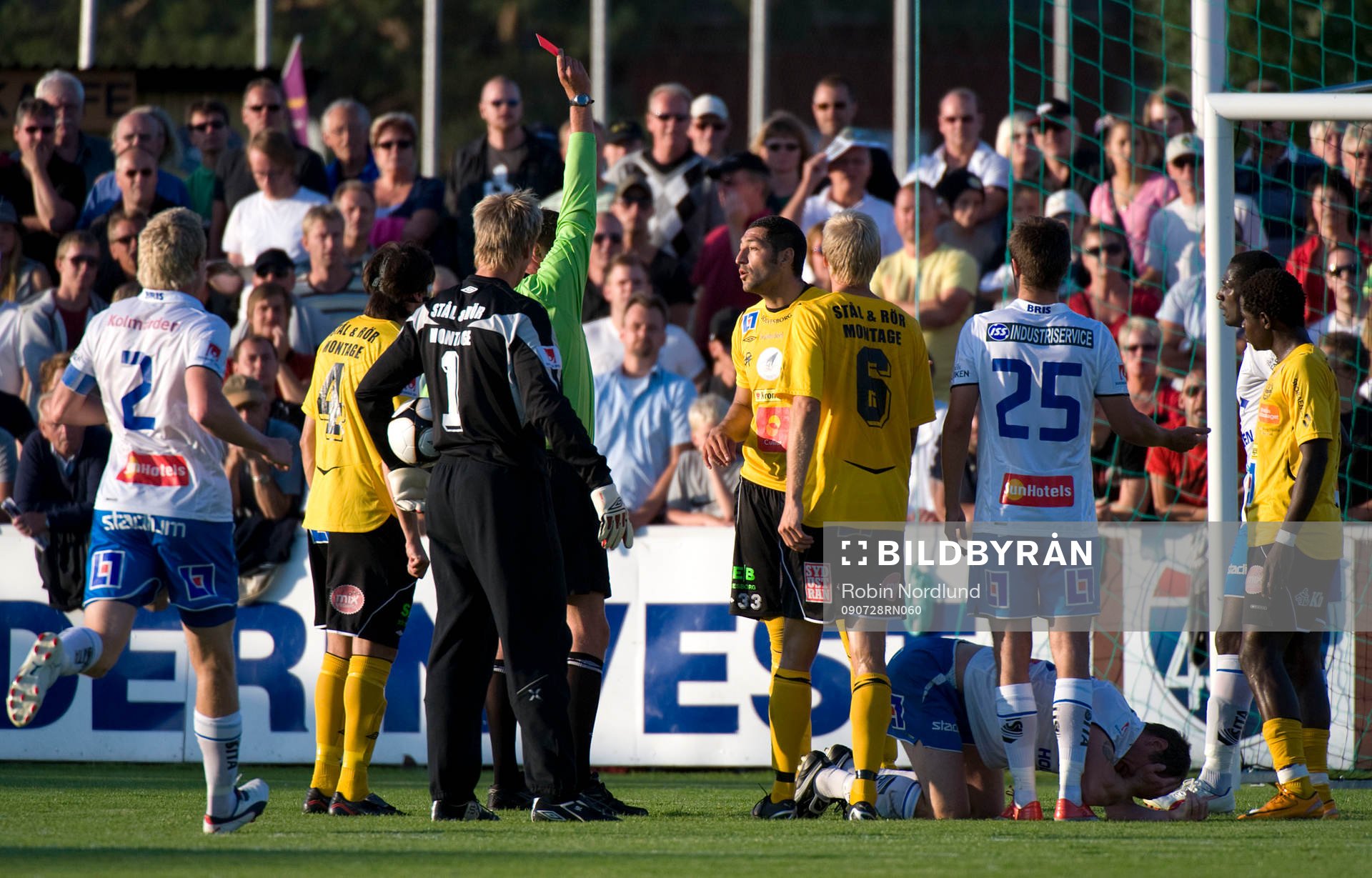 Juan Robledo, Mjällby får rött kort