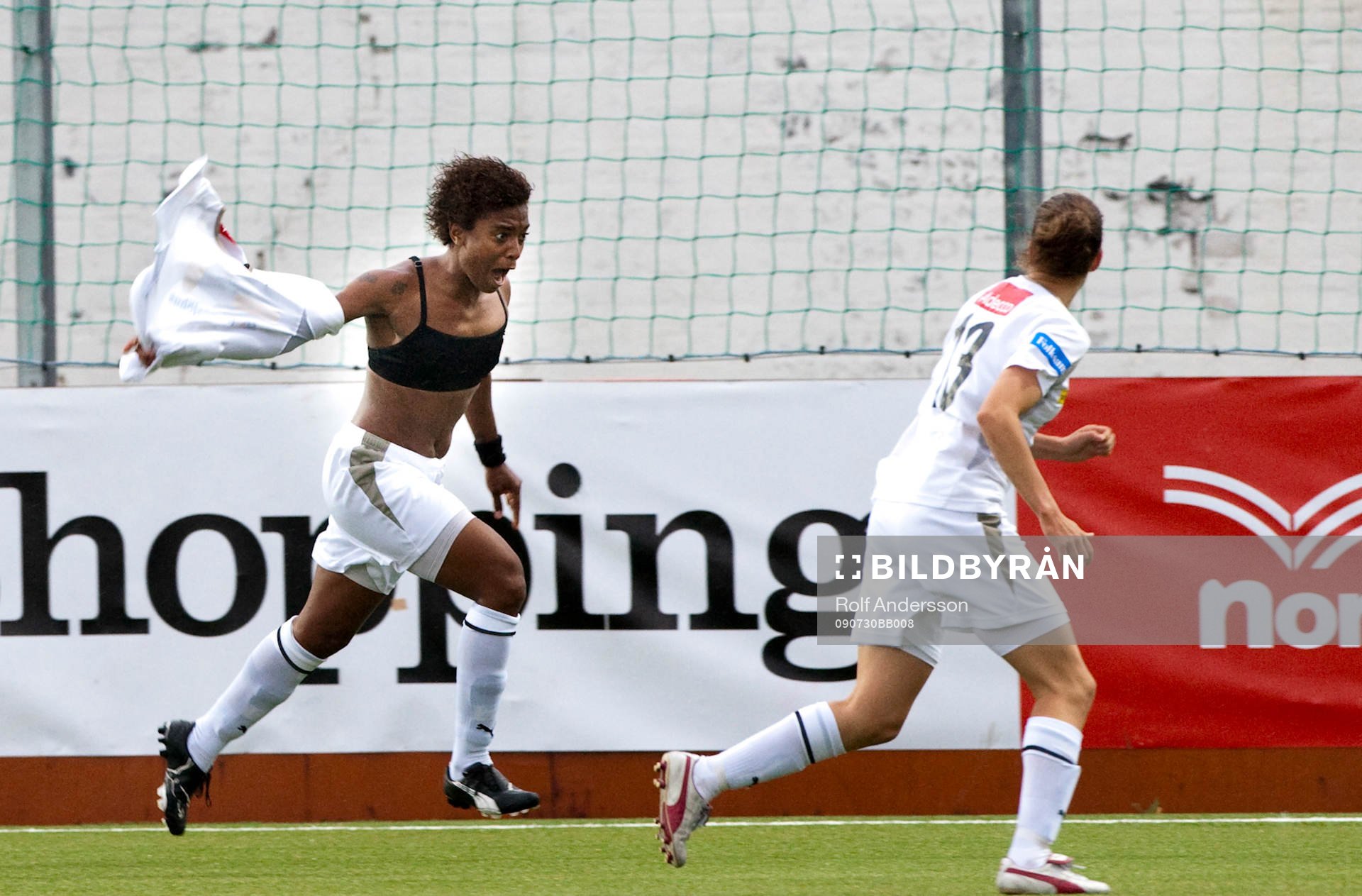 Elaine Moura gör 1-0