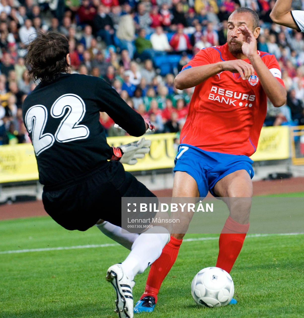 Här skadas Henrik Larsson
