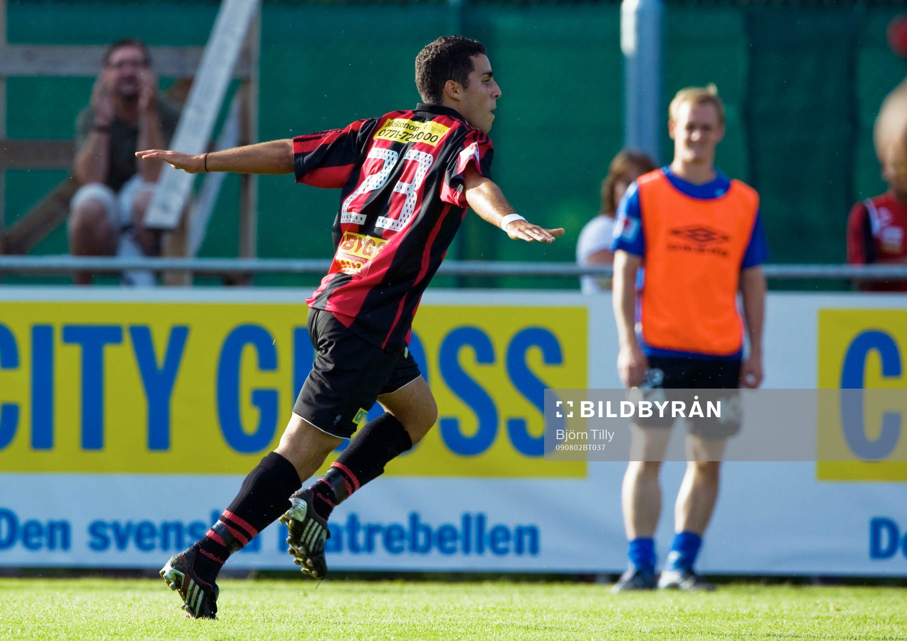 Dalil Benyahia, Brommapojkarna