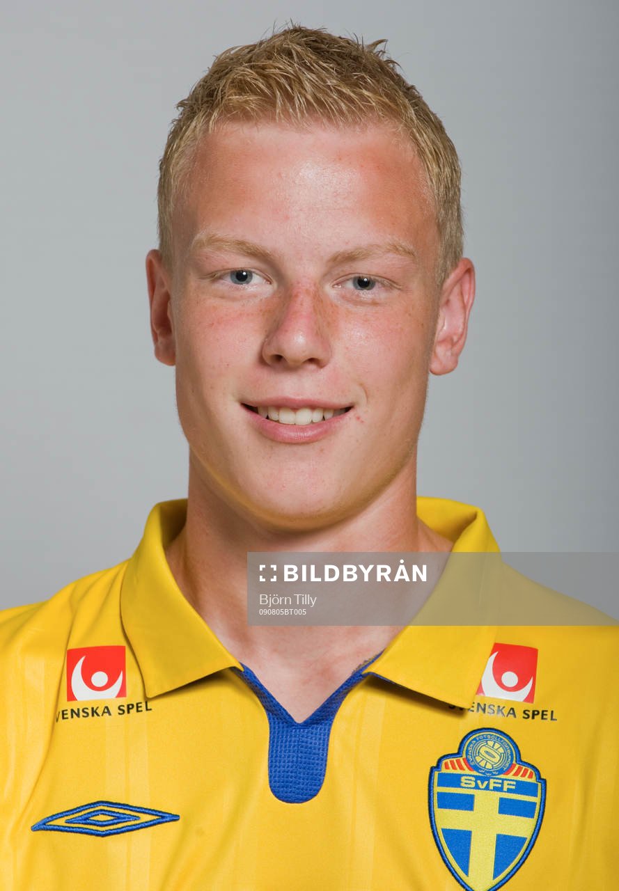 Jonas Larsson, Sverige
