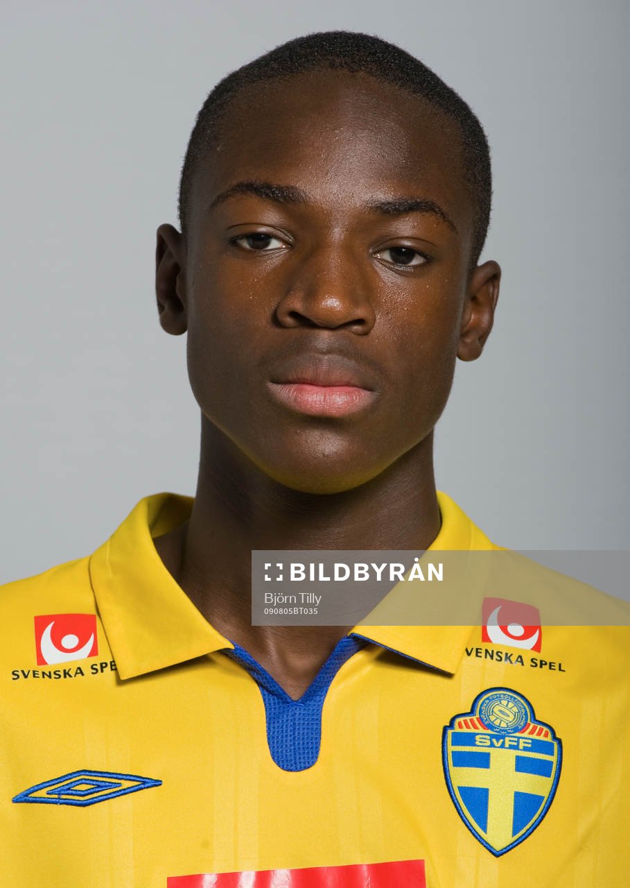  Edward Owusu, Sverige. 