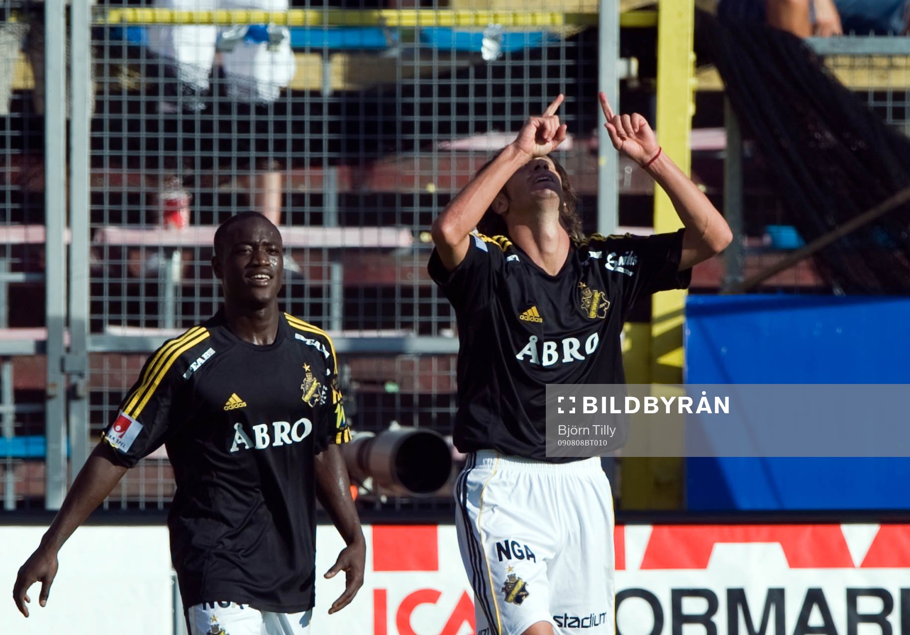Yussuf Saleh och Iván Obolo, AIK blir matchhjälte
