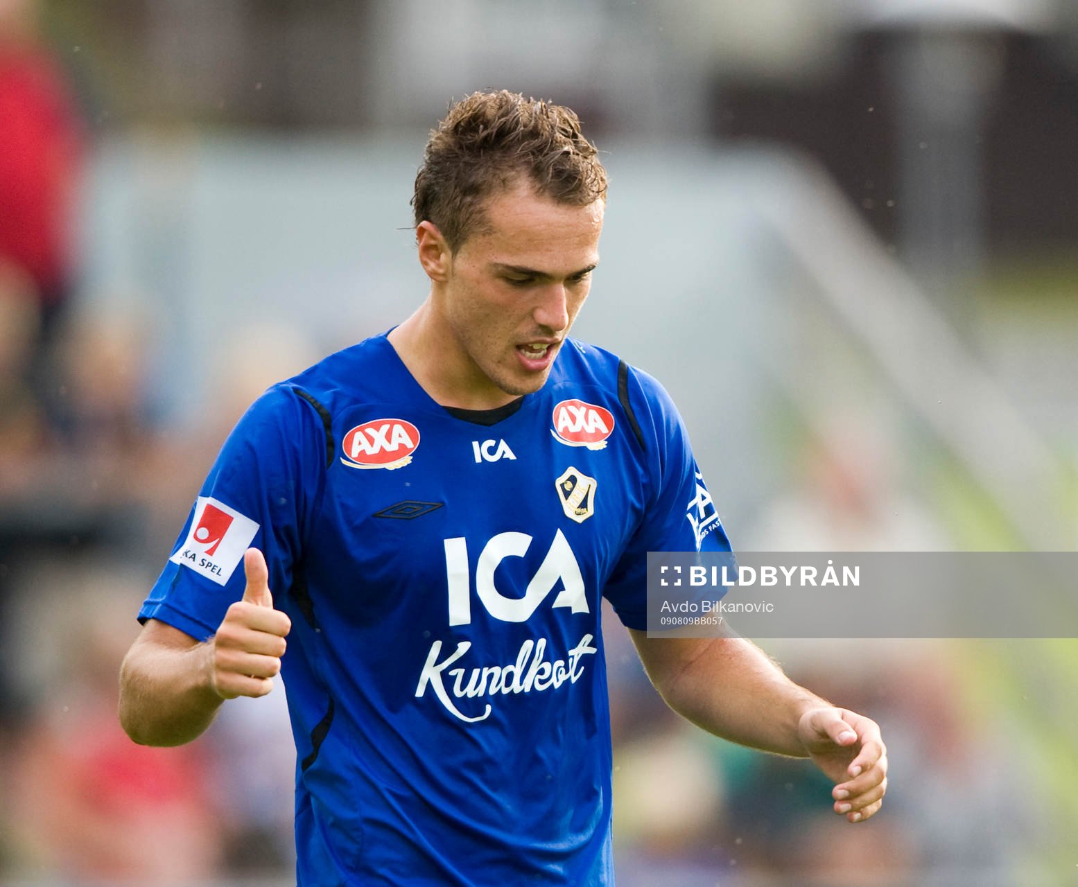 Emir Kujovic, tummen upp