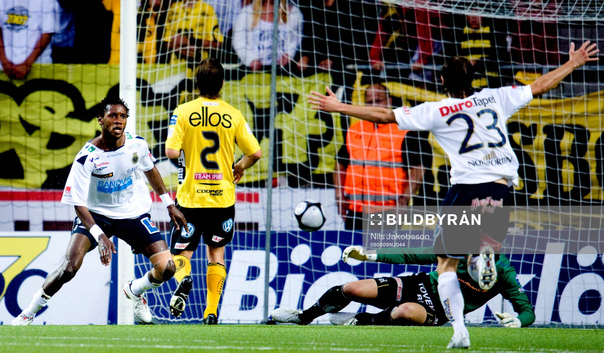  Yannick Bapupa, Gefle gör mål, jubel.