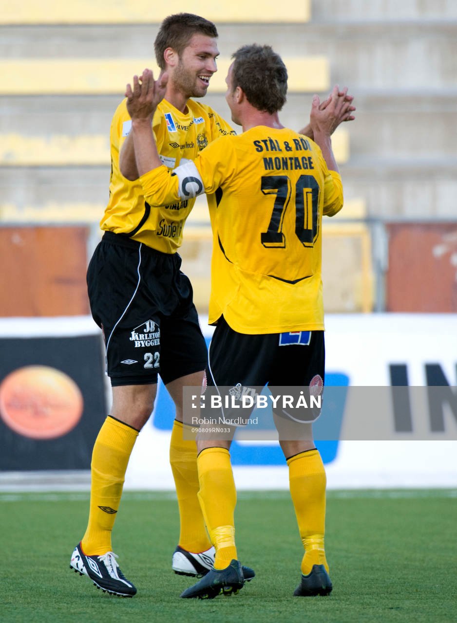 Jukka Santala, Mjällby debuterar och avgör med sitt 1-2
