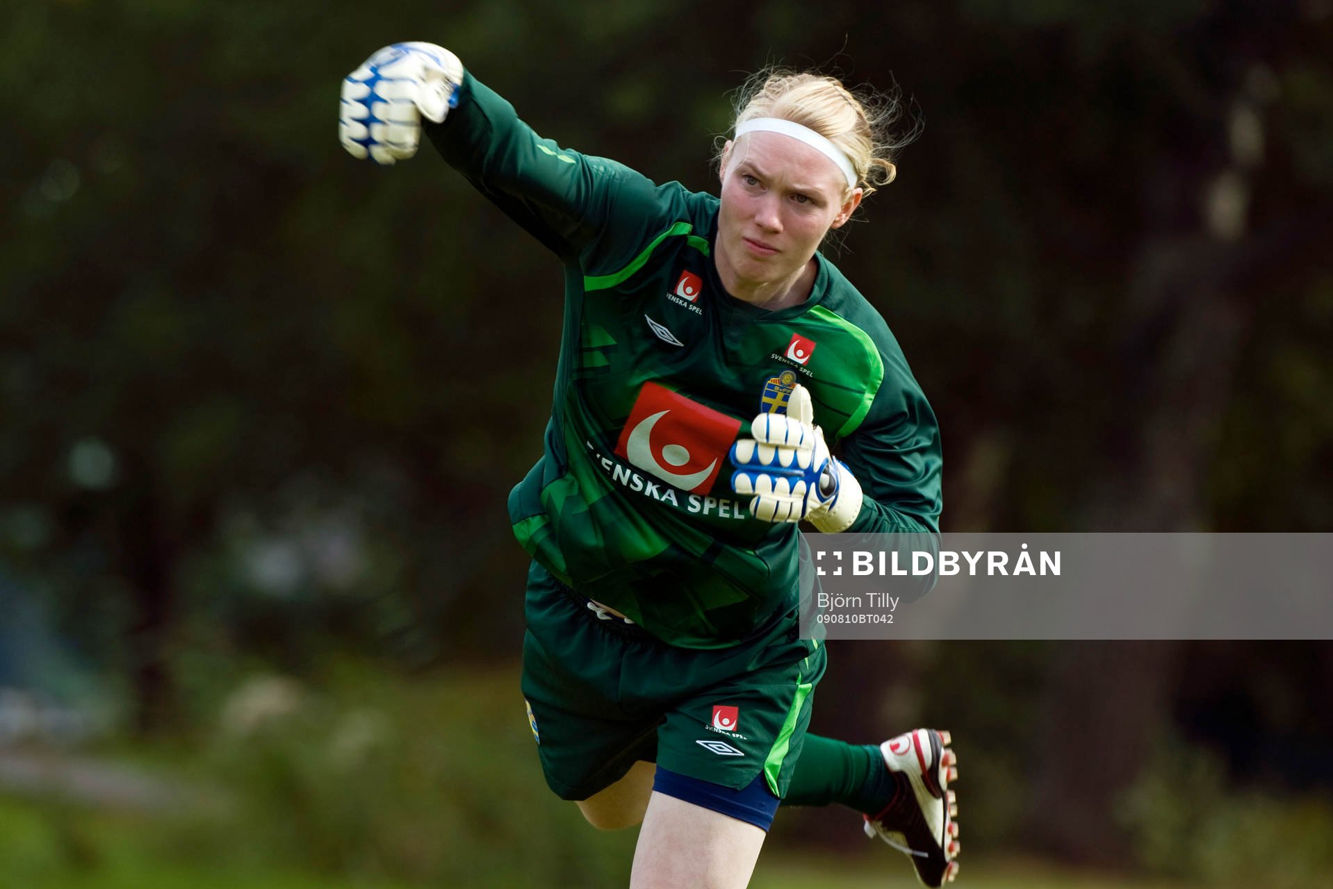 Hedvig Lindahl, målvakt