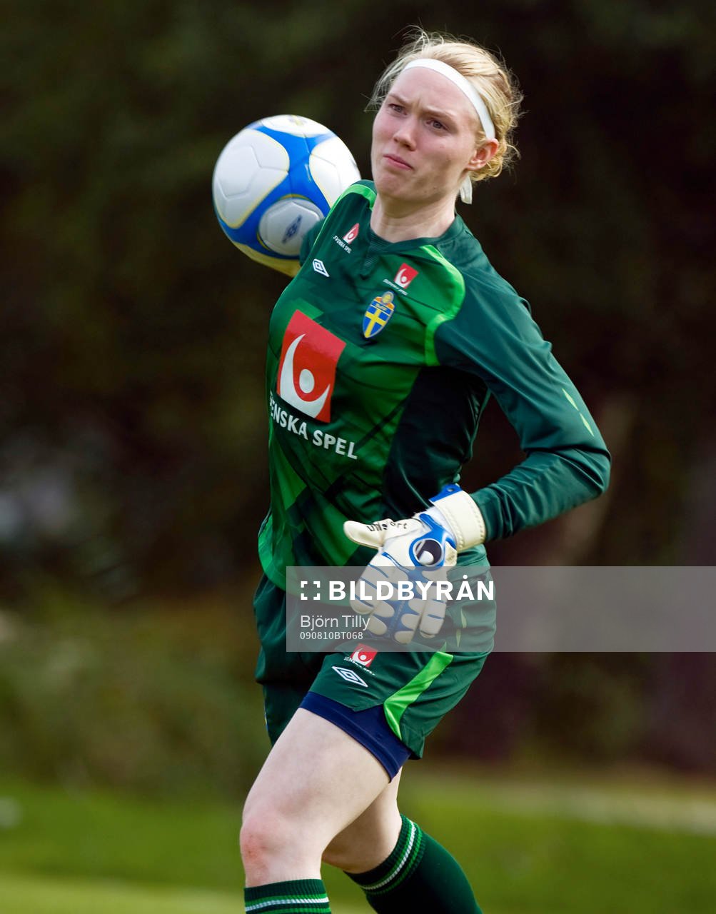 Hedvig Lindahl, målvakt