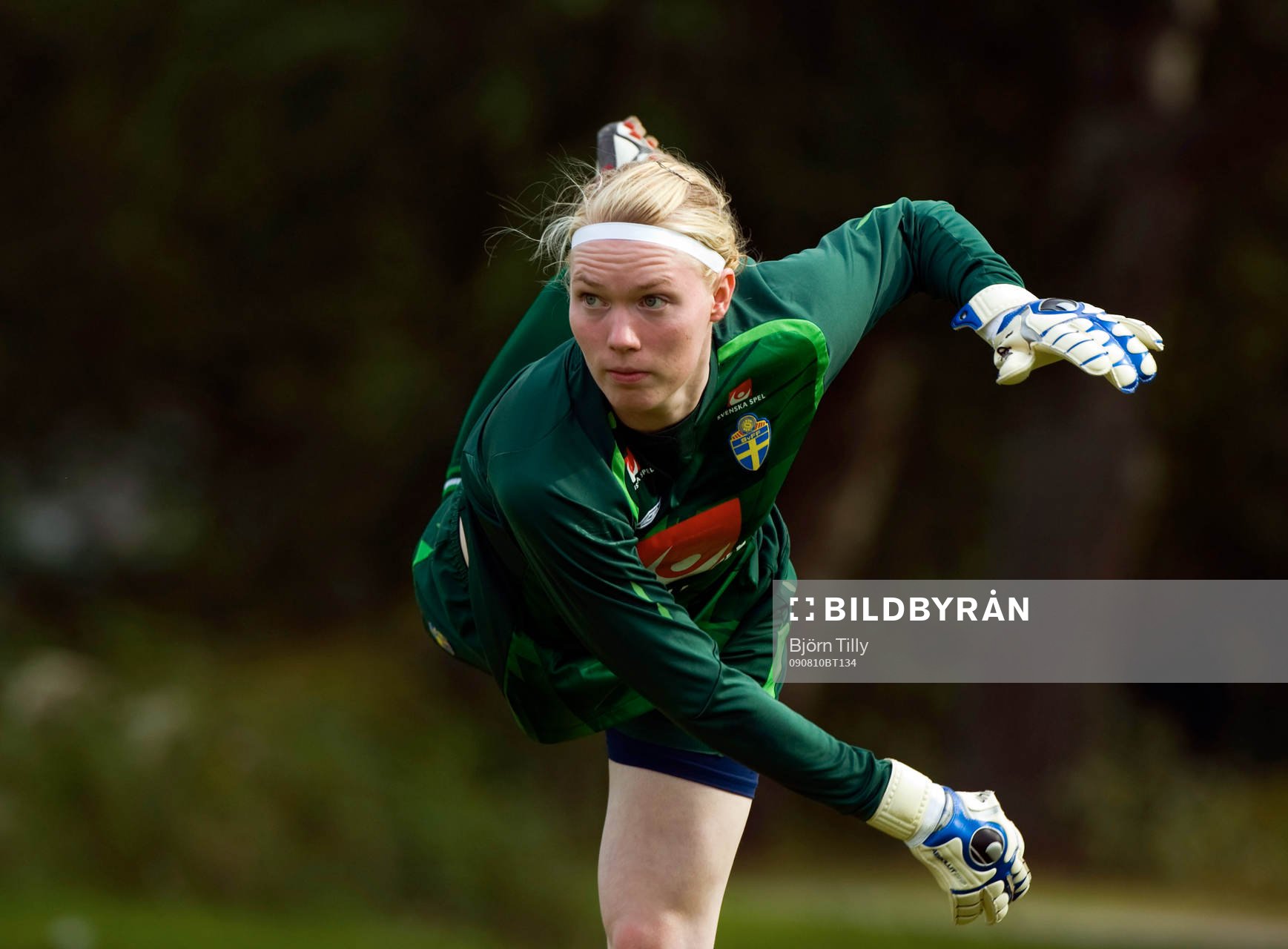 Hedvig Lindahl, målvakt