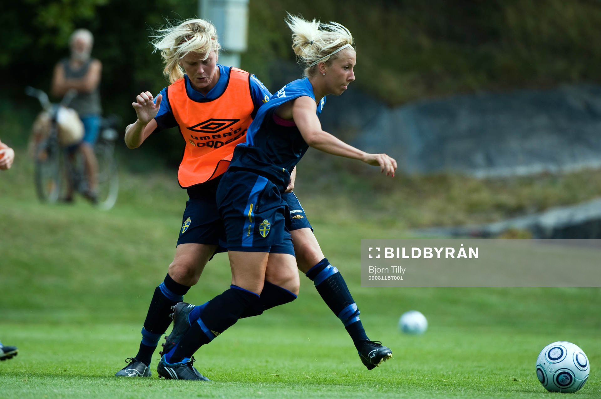 Lisa Dahlkvist och Louise Fors, Sverige