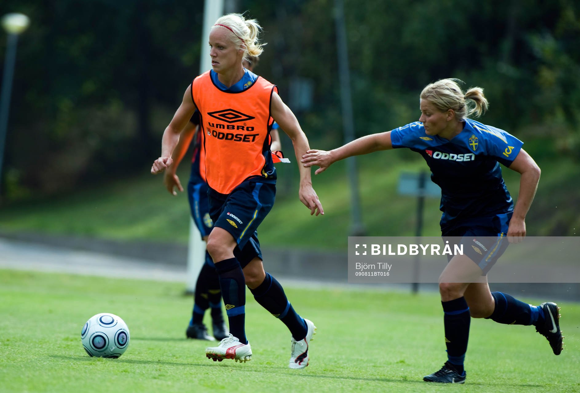 Caroline Seger och Sara Lindén, Sverige