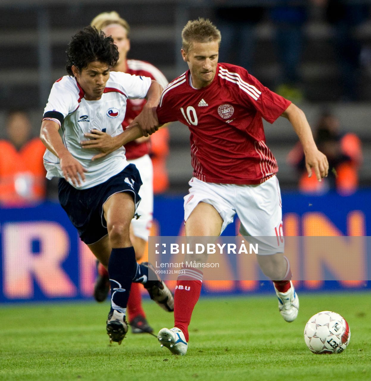 Matias Fernandez, Chile och Martin Jörgensen, Danmark