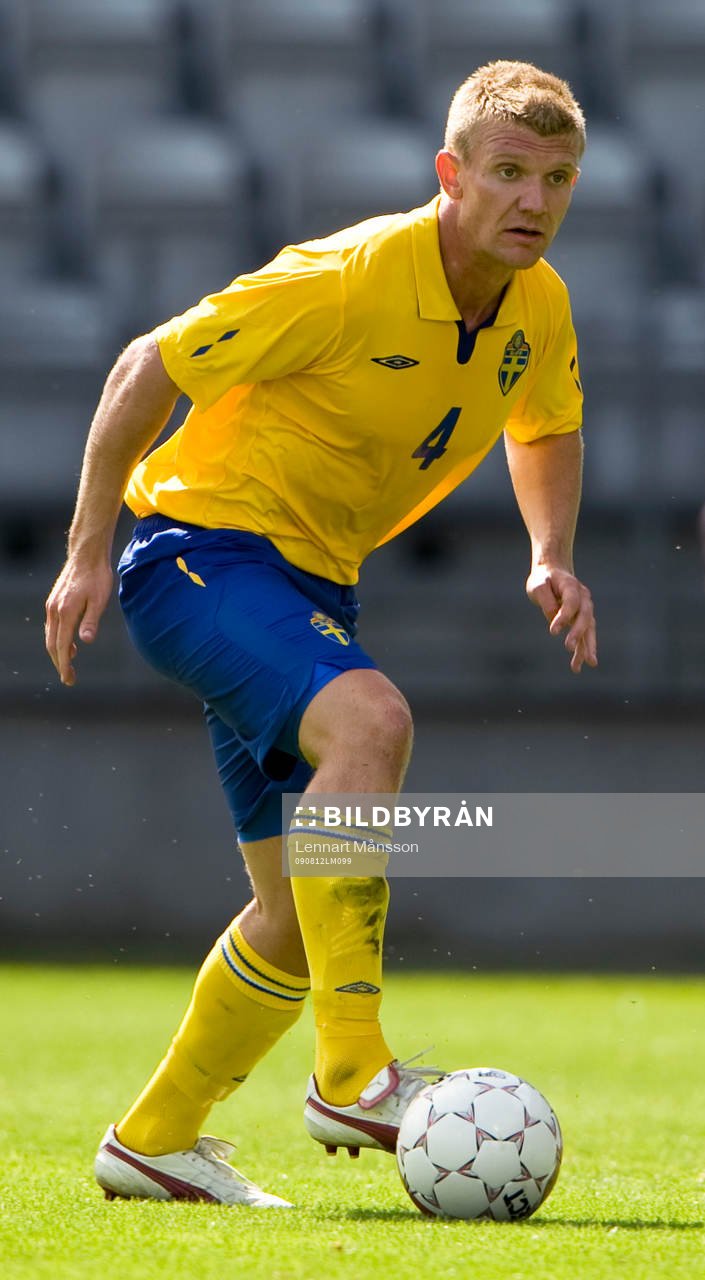 Michael Almebäck