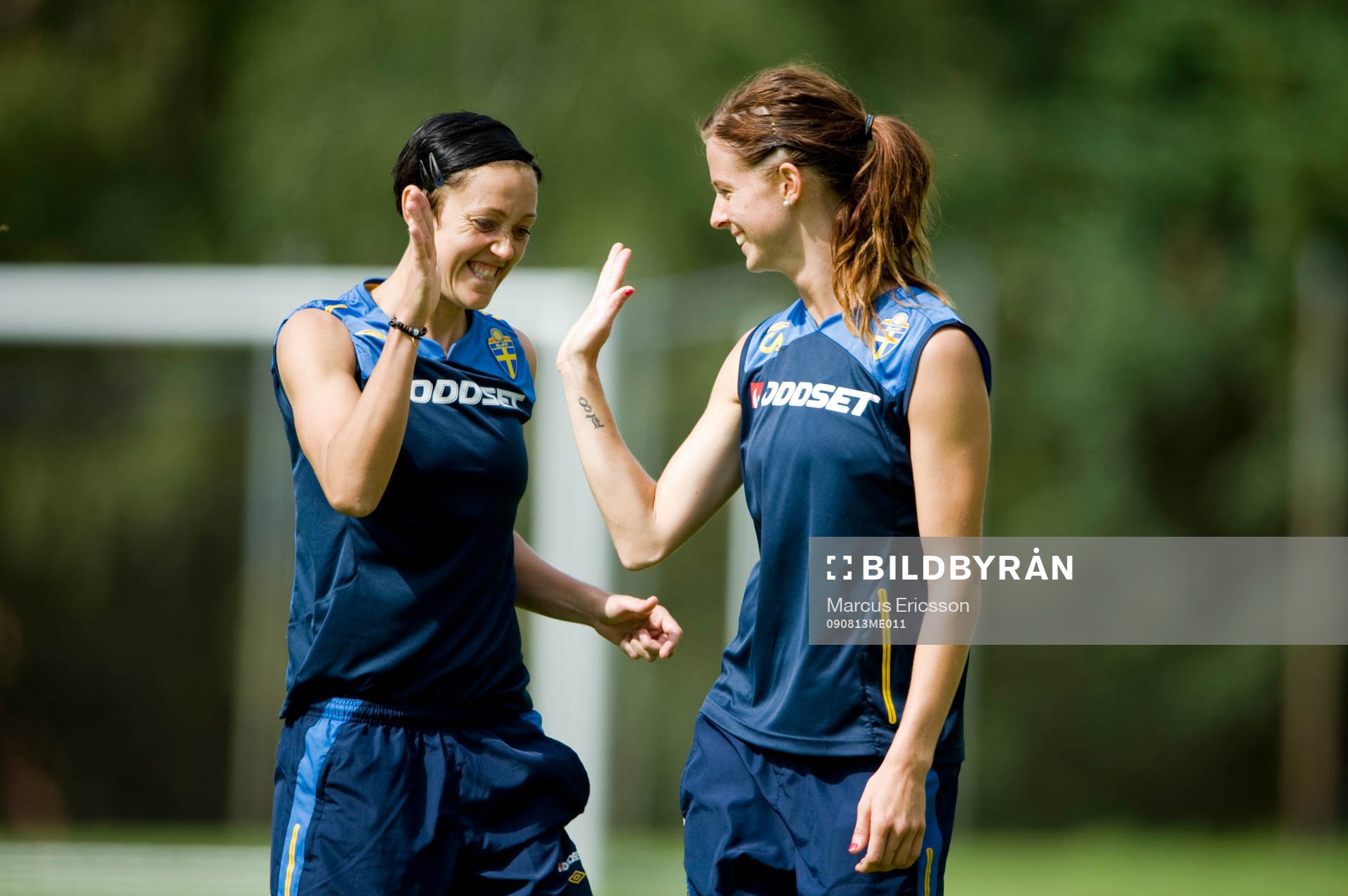 Therese Sjögran och Lotta Schelin