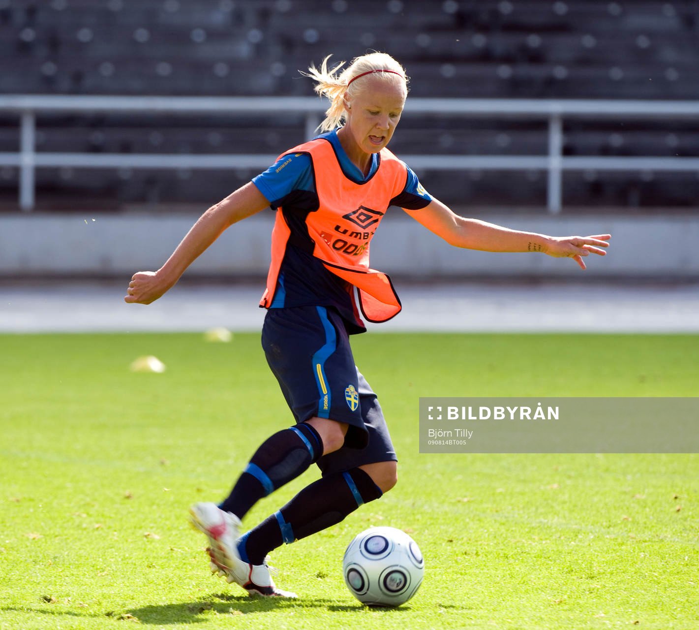 Caroline Seger, Sverige