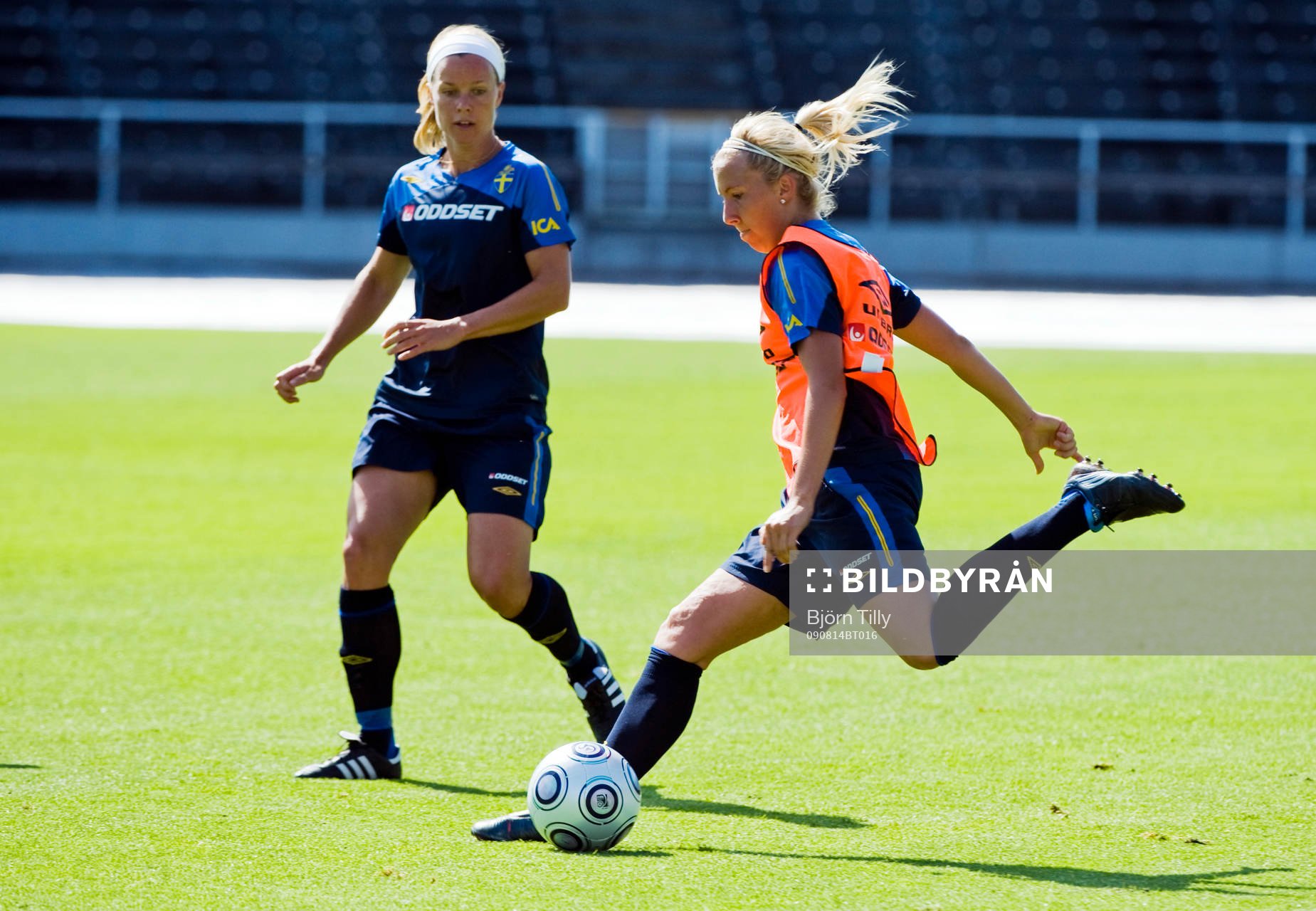 Sara Thunebro och Louise Fors, Sverige