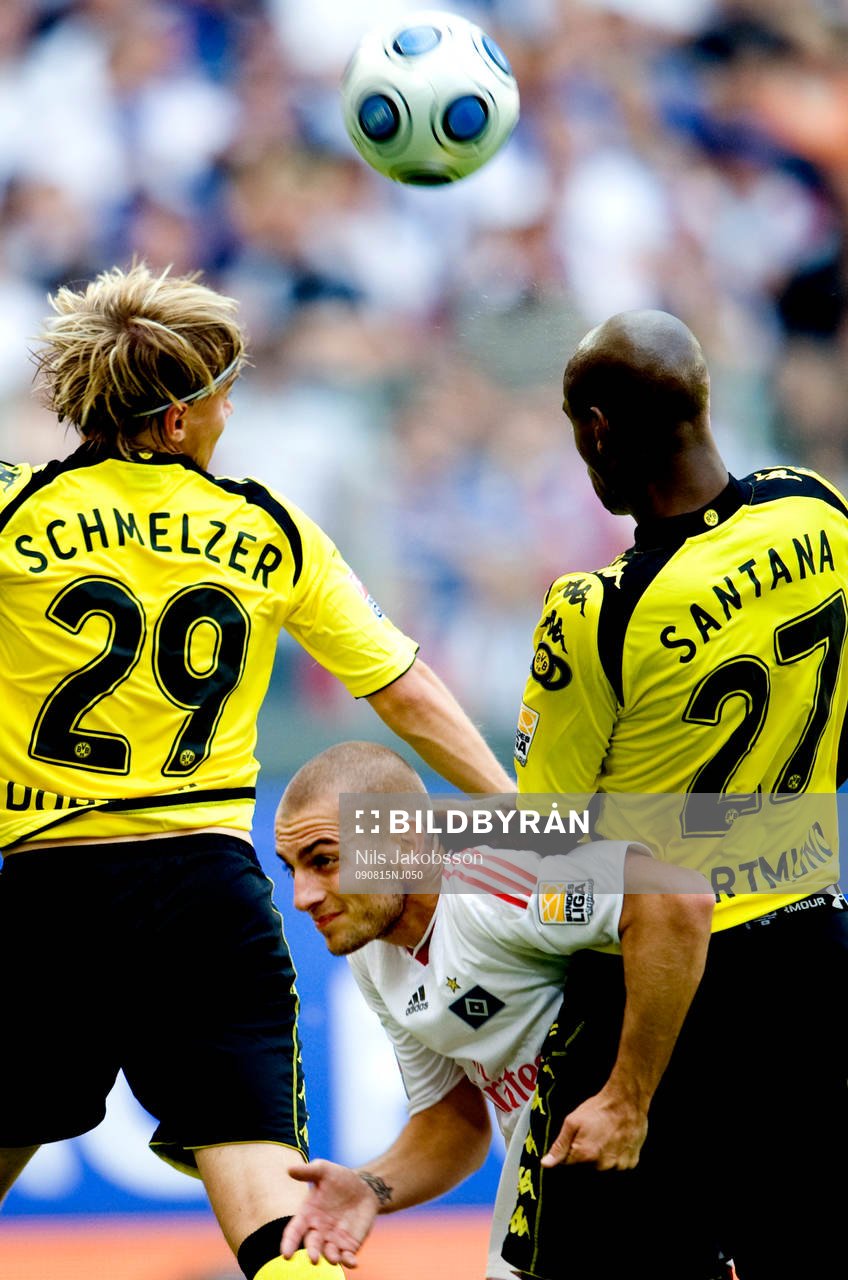 Marcel Schmelzer och Felipe Santana, Borussia Dortmund tar