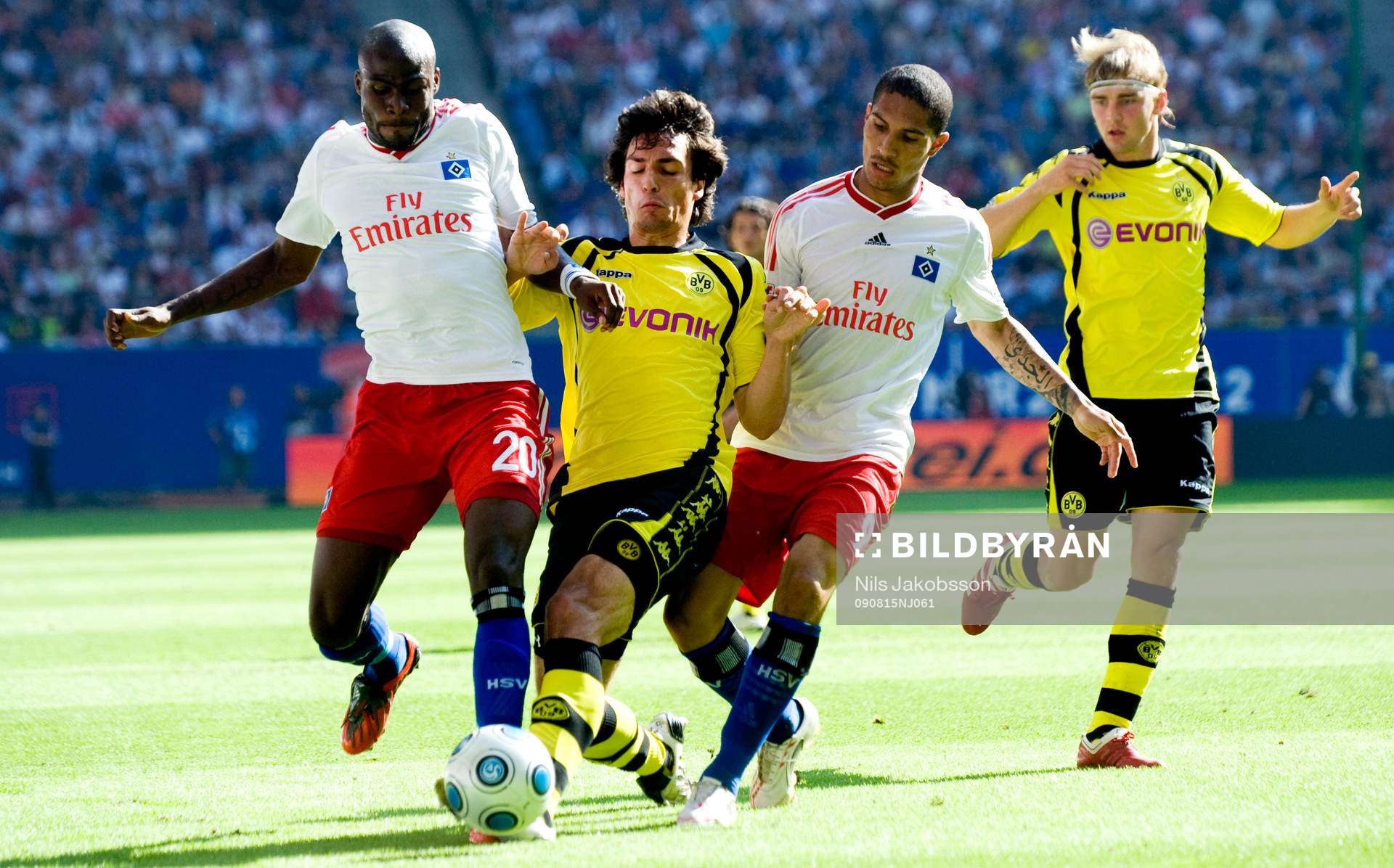 Guy Demel, Paolo Guerrero, Hamburg, Nelson Valdez, Borussia