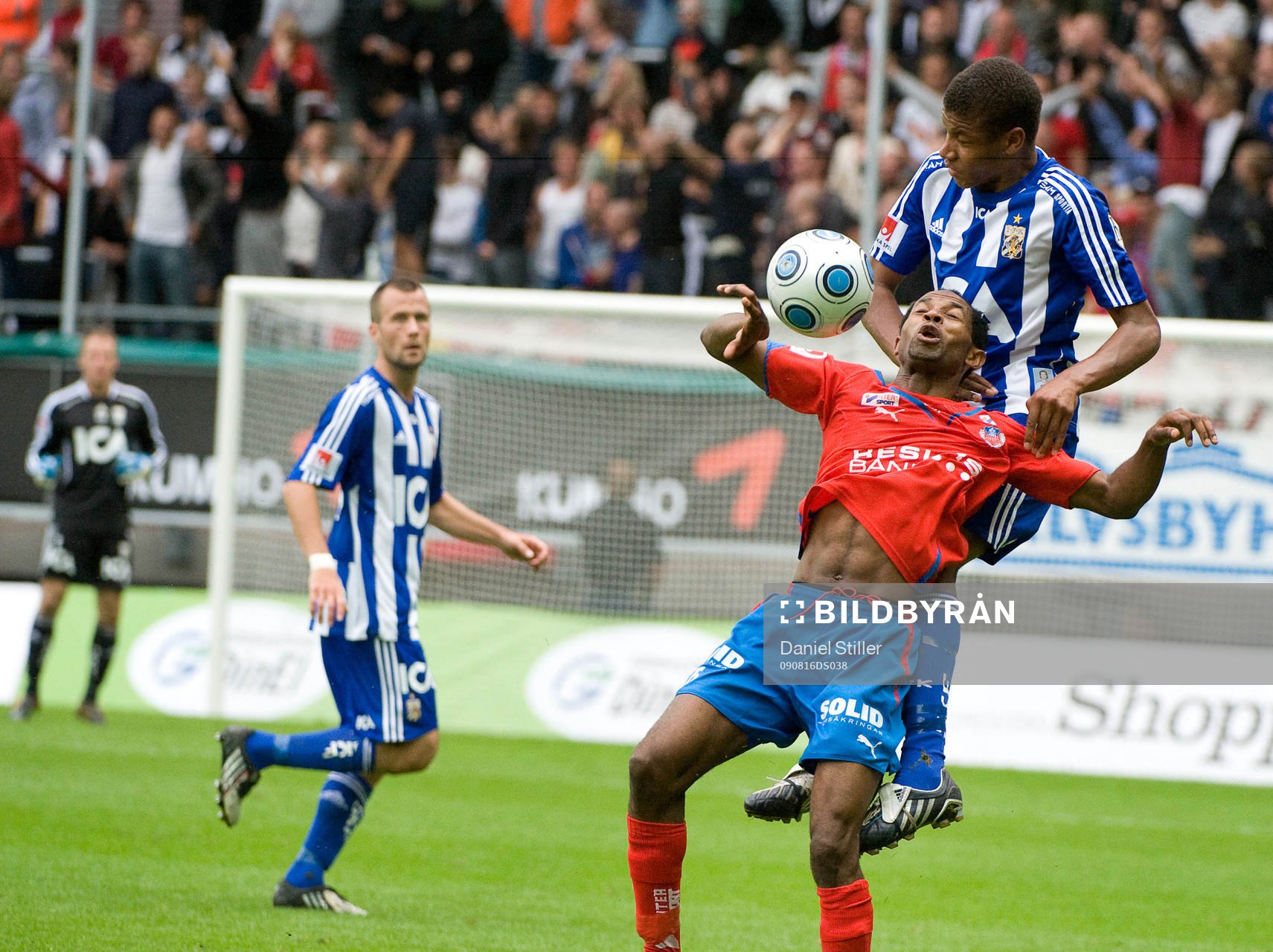 René Makondele, Helsingborg. Mikael Dyrestam, Hjalmar