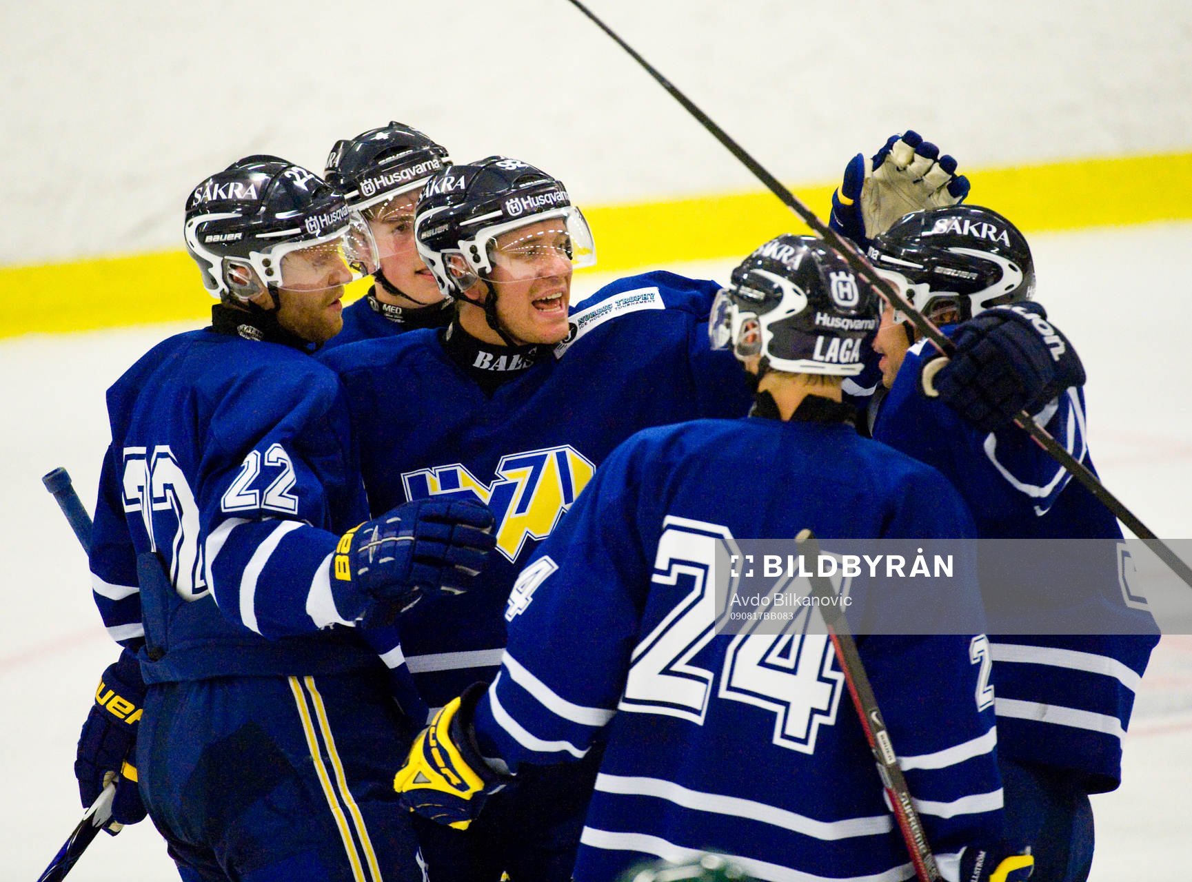 Per Lundin, David Petrazek och David Ullström, HV71, jubel