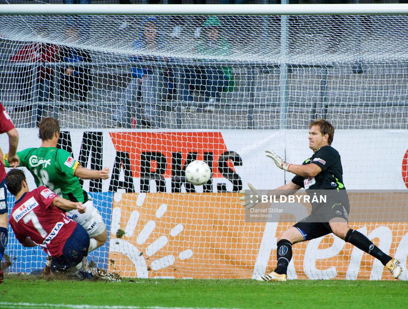 Pär Ericsson, GAIS, gör matchens enda mål. Bengt