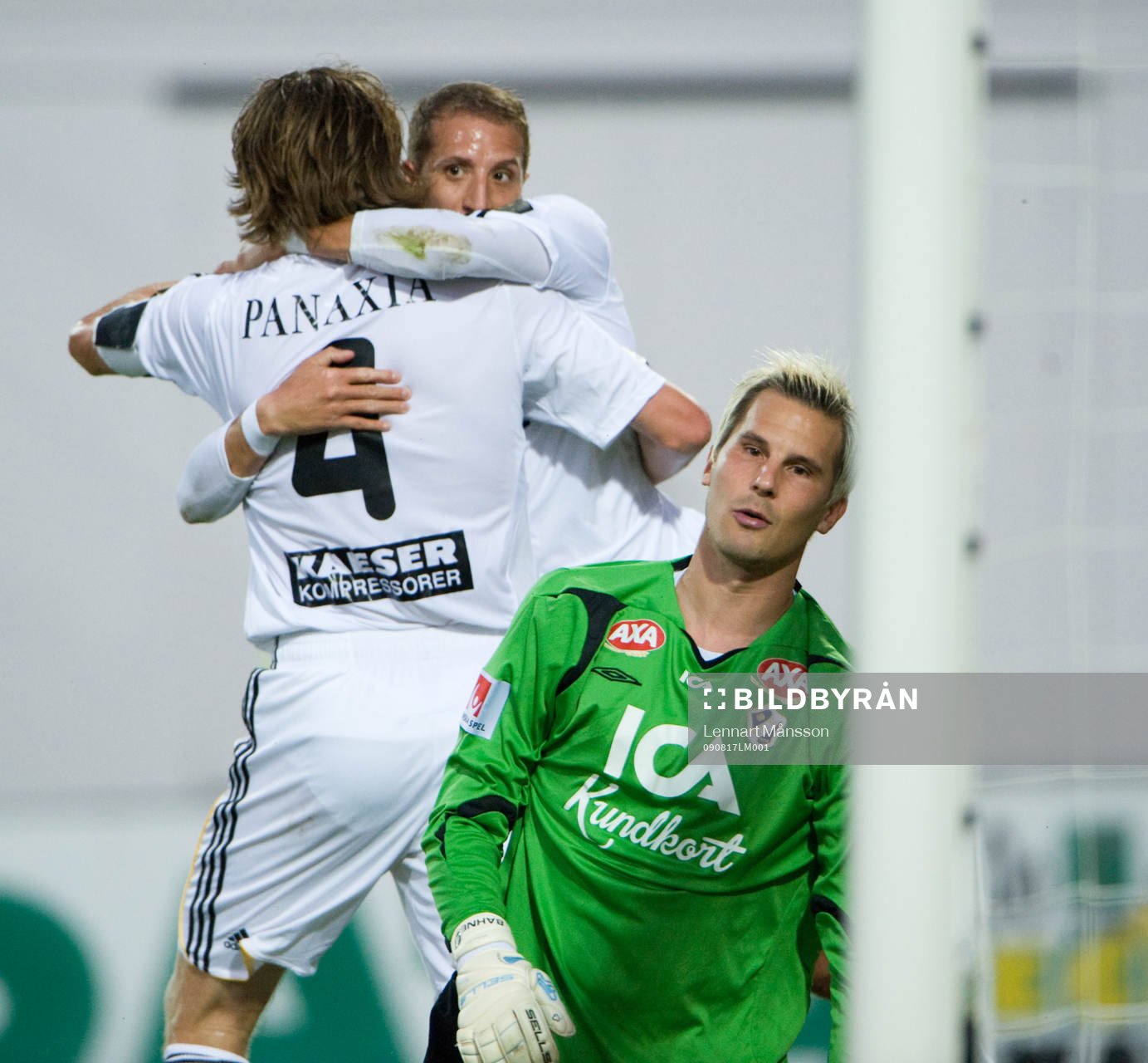 1-2, Nils-Eric Johansson och Kenny Pavey jubel och Magnus