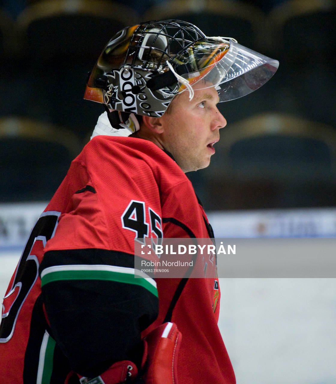 Roman Malek, Målvakt